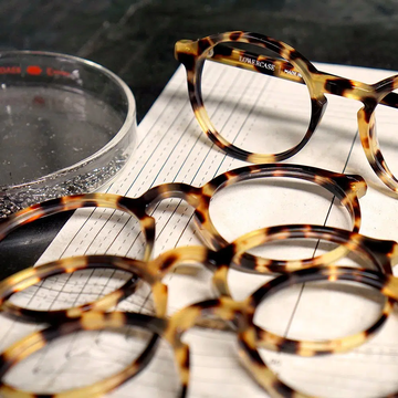 Acetate Sunglasses: Why Premium Brands Prefer This Material