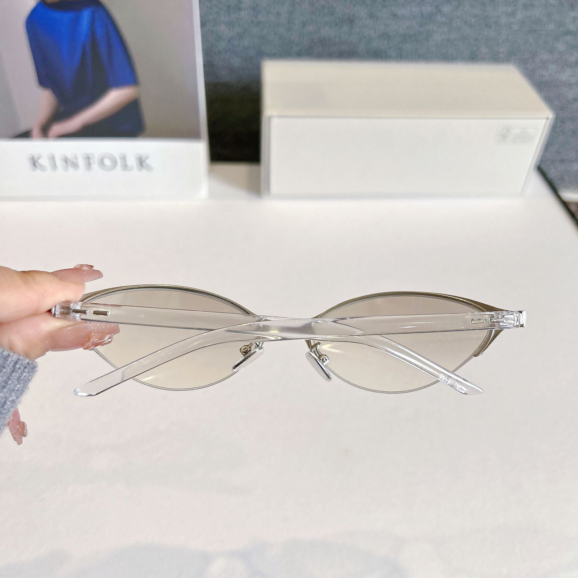 Vintage Metal Narrow Cat-Eye Sunglasses VK2422