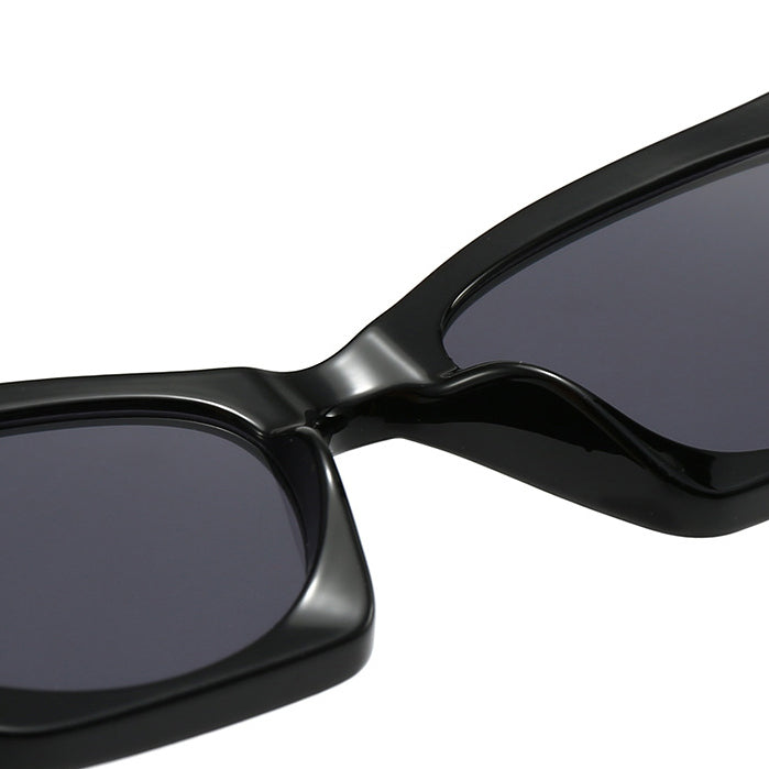 Bold Spiked Cat-Eye Statement Sunglasses VK2444
